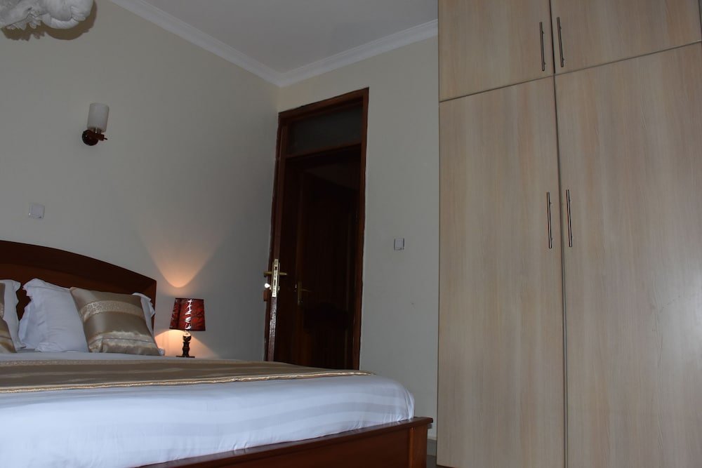 Фото Havila Apartment