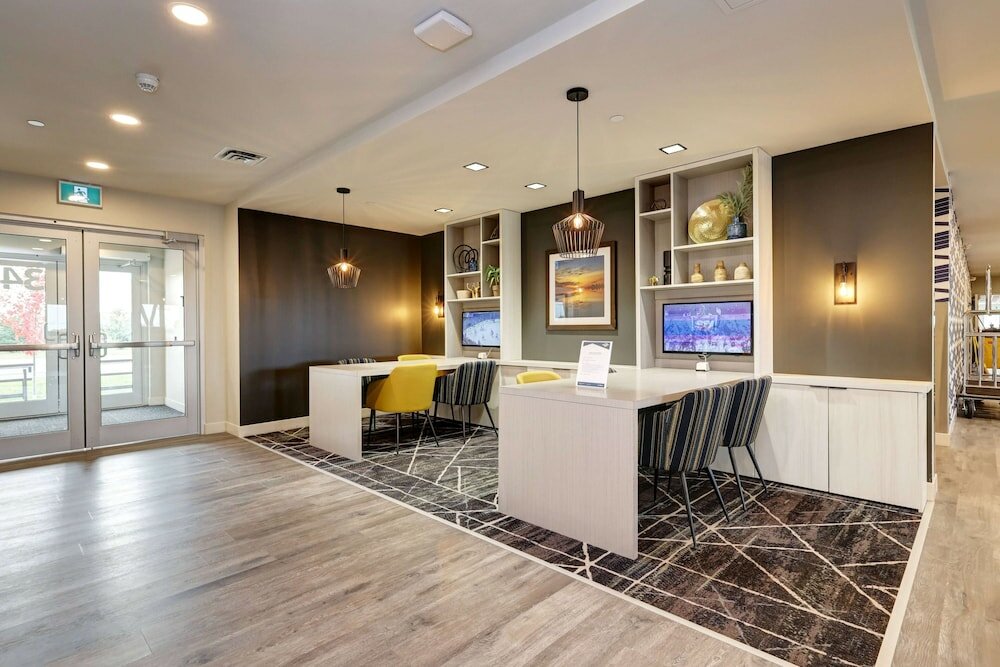 Фото Microtel Inn & Suites by Wyndham Kanata Ottawa West