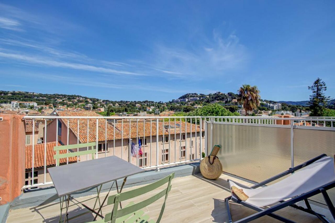 Фото Hotel Des Calanques