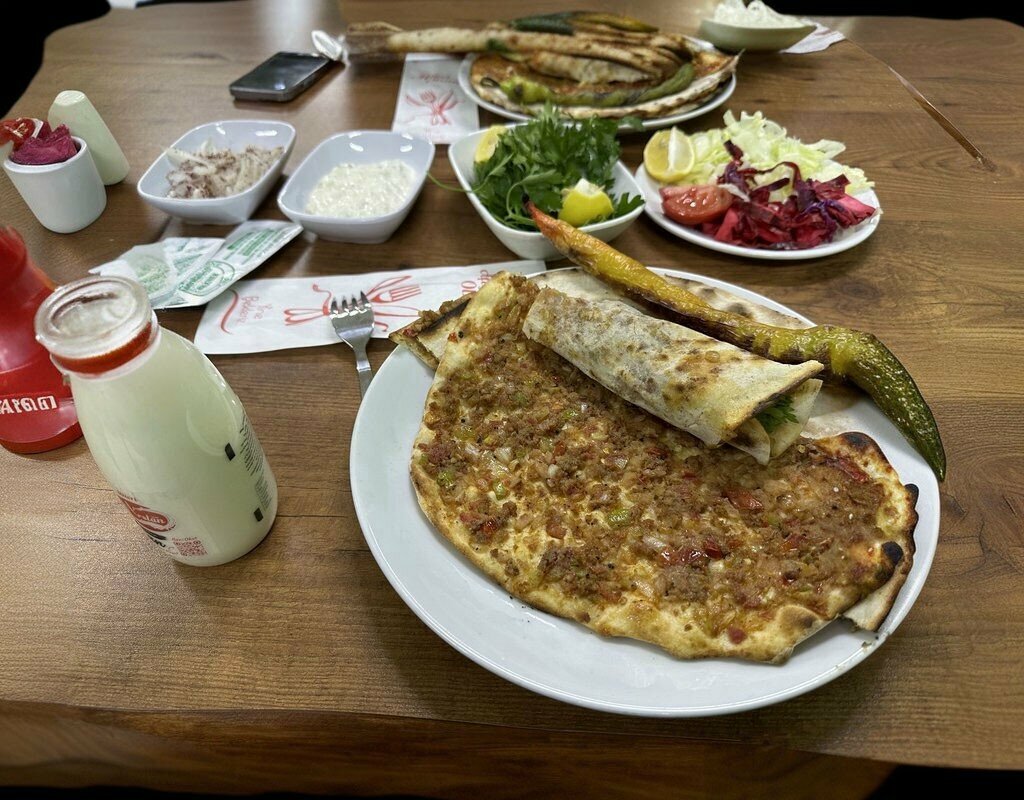 Ресторан Gaziantep Örnek Pide Ve Kebap Salonu Çankaya Şube, Анкара, фото