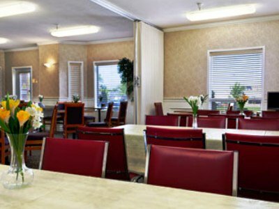 Фото Days Inn Saskatoon