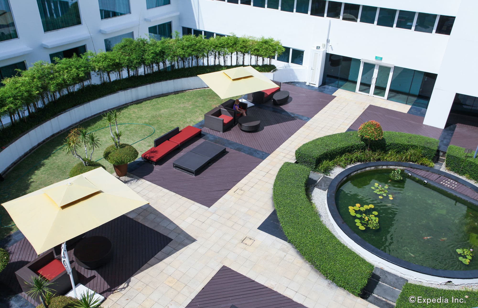 Фото Village Hotel Changi