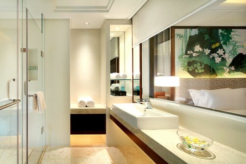 Гостиница Four Seasons Ocean Courtyard Hotel Sanya в Дадунхае