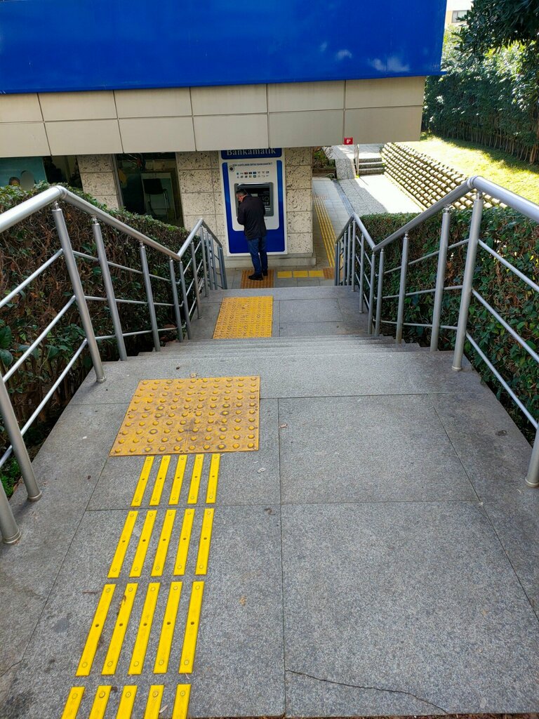 Bank Turkiye Is Bankasi, Istanbul, photo