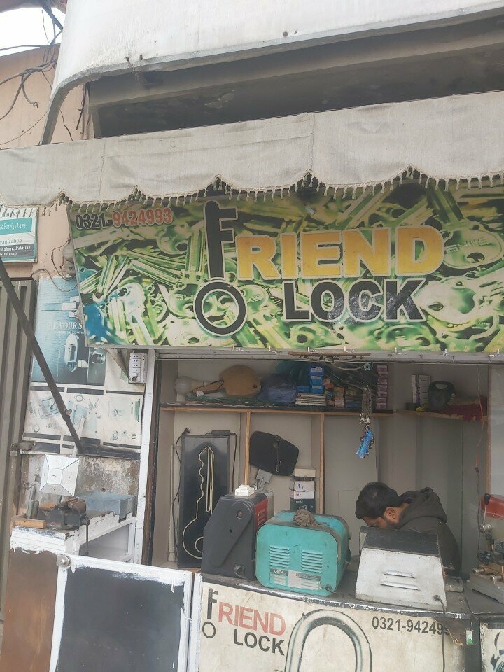 Locks and locking devices Friends lock, Lahore, photo
