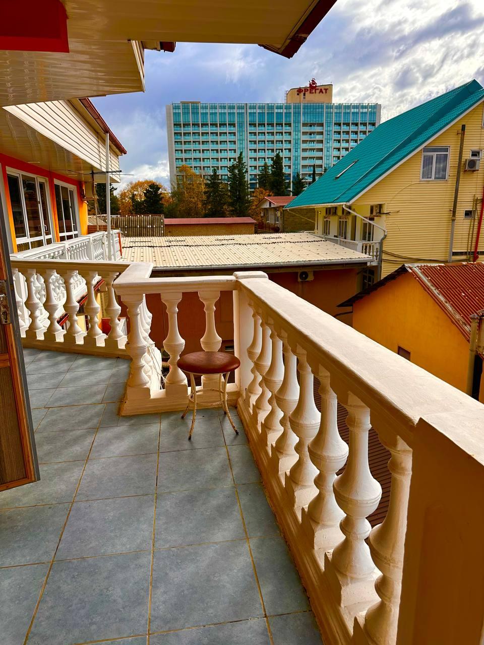 Фото отеля 2