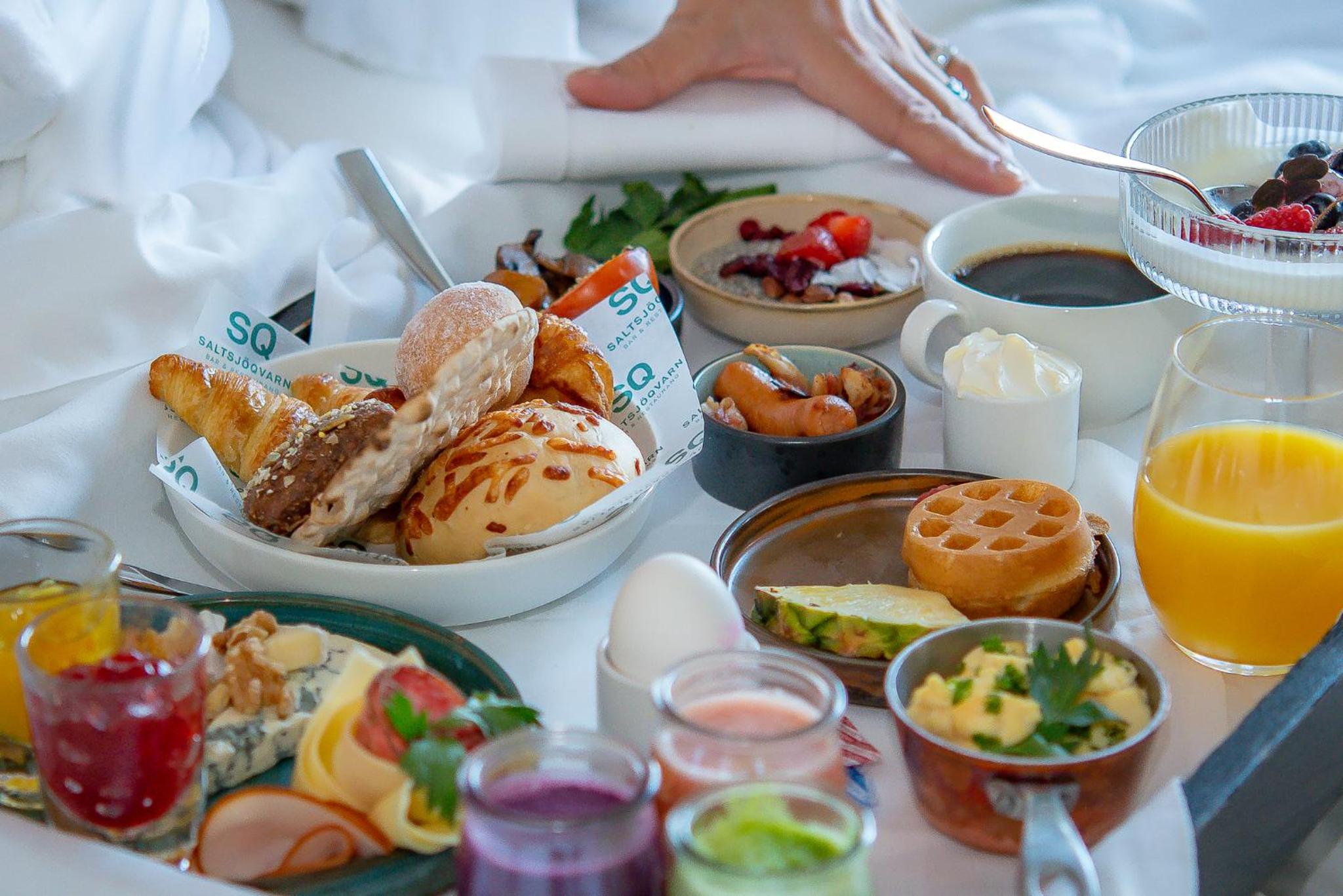 Фото Elite Hotel Marina Tower