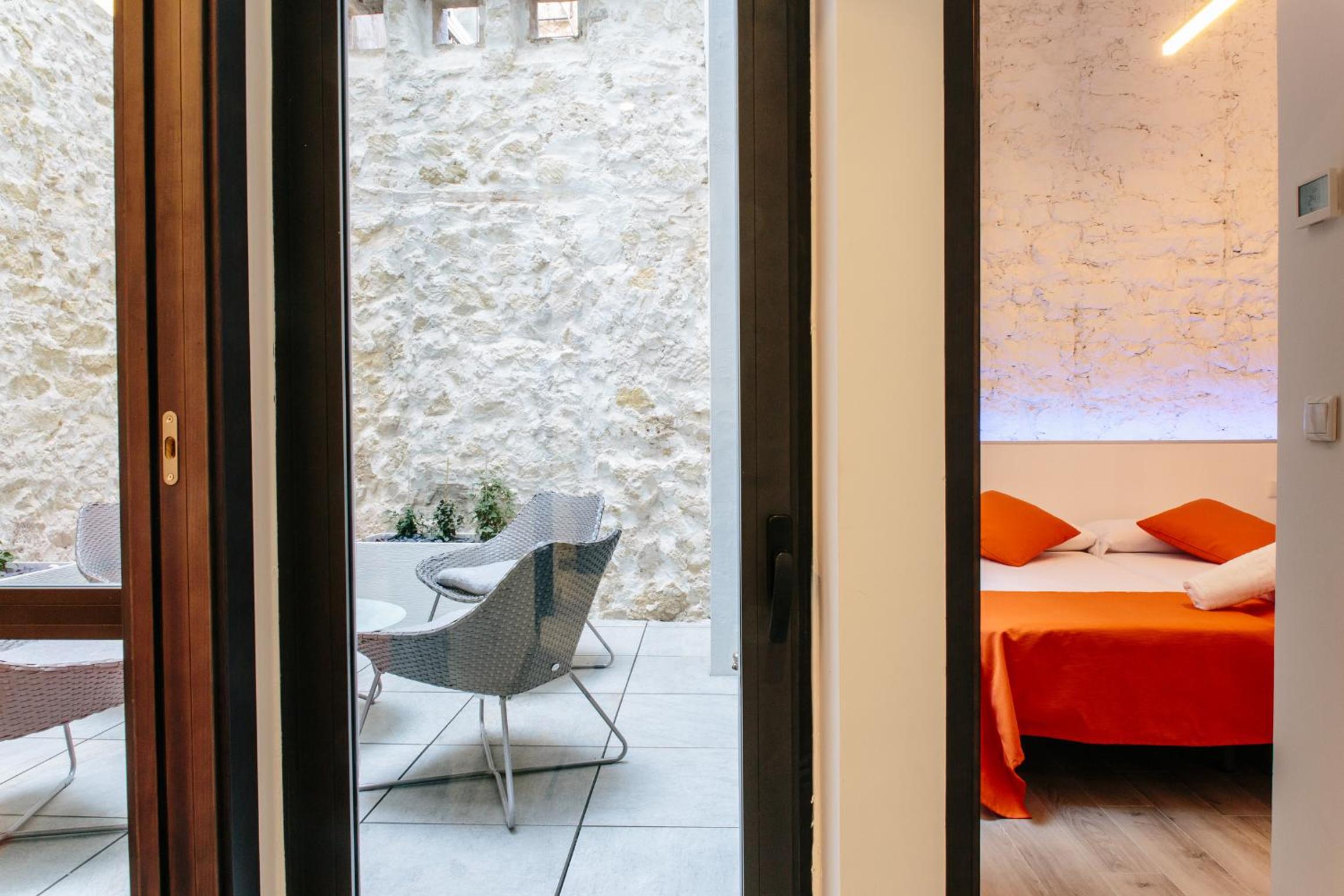 Фото Apartamentos Tito San Nicolás