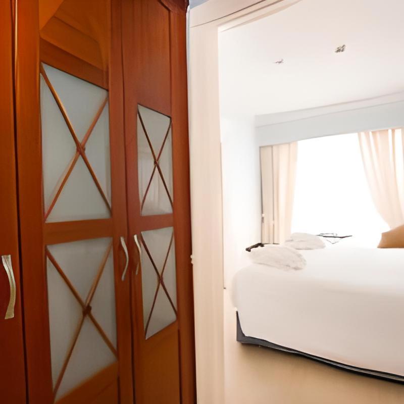 Фото Apartamentos Guadalpin Boutique