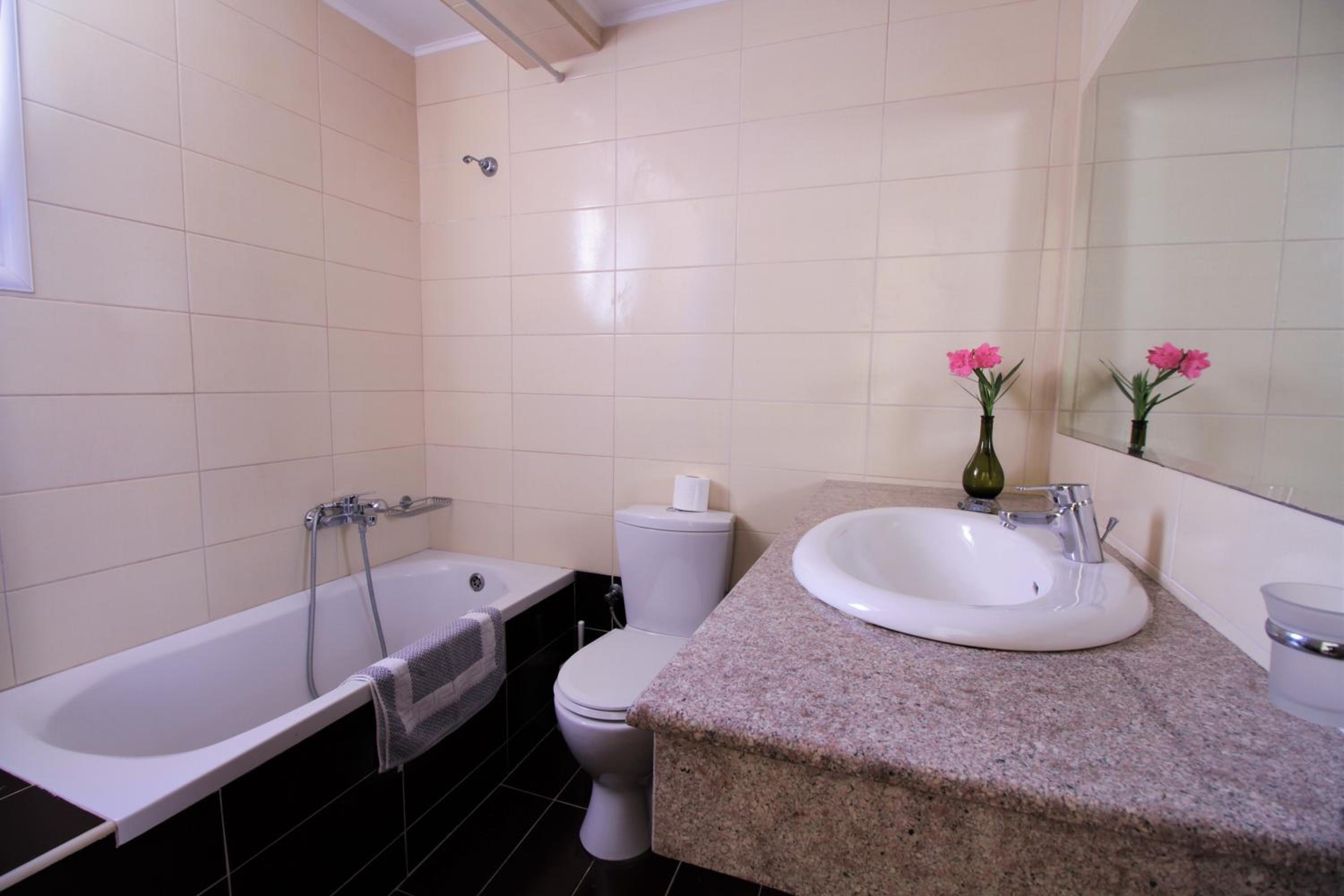 Фото Ampavris Family Apartments