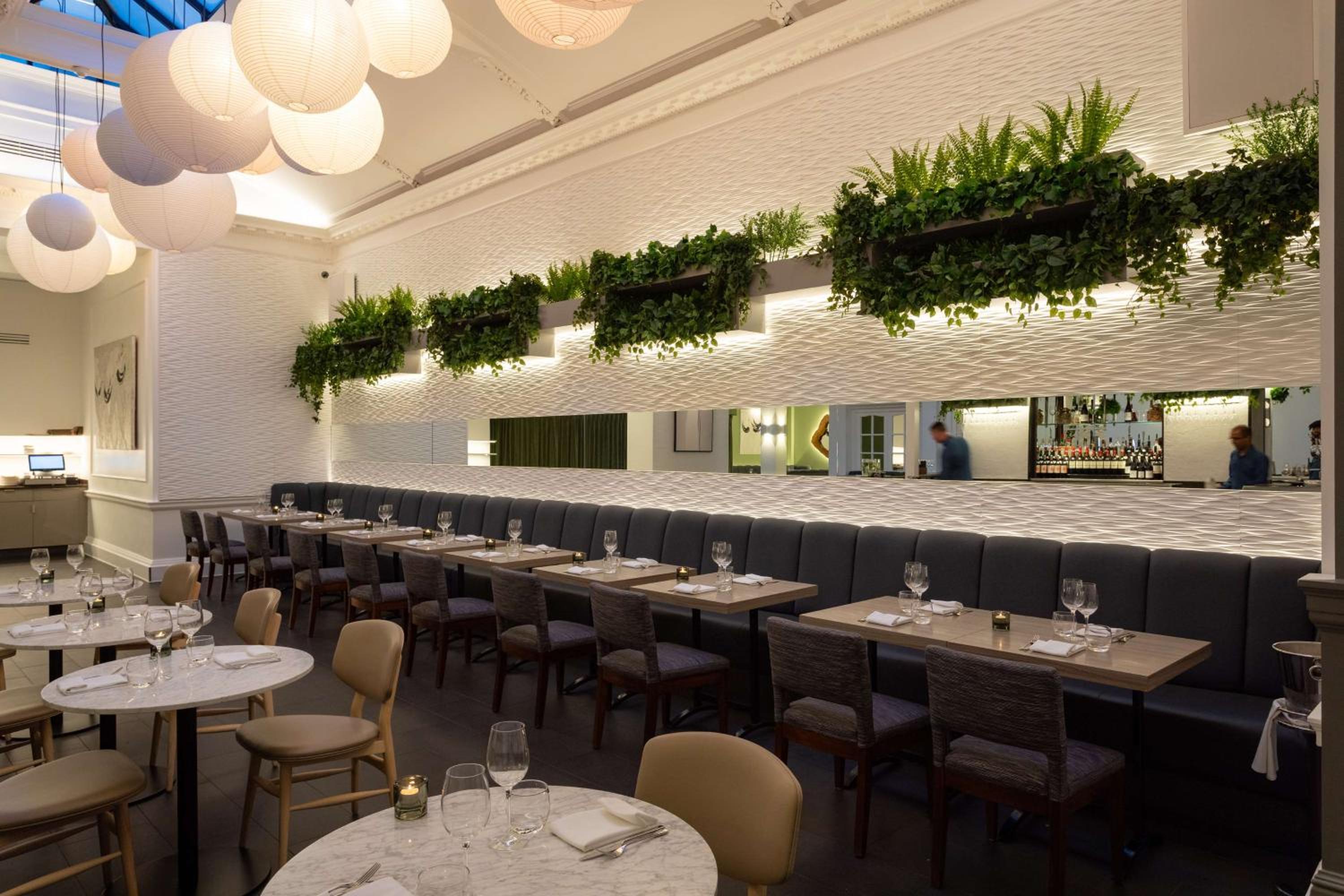 Фото Radisson Blu Edwardian Grafton Hotel, London