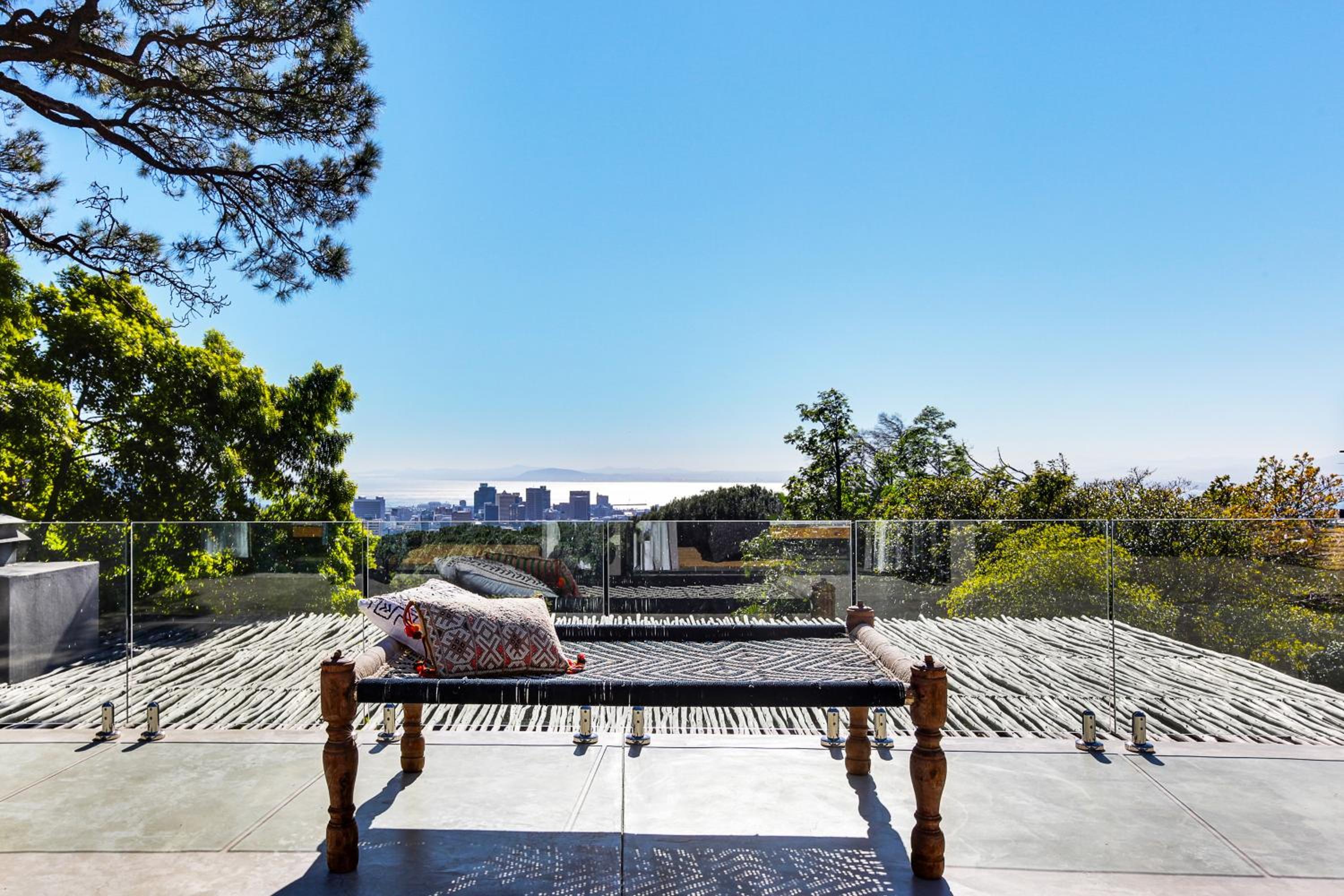 Фото Table Mountain Retreat