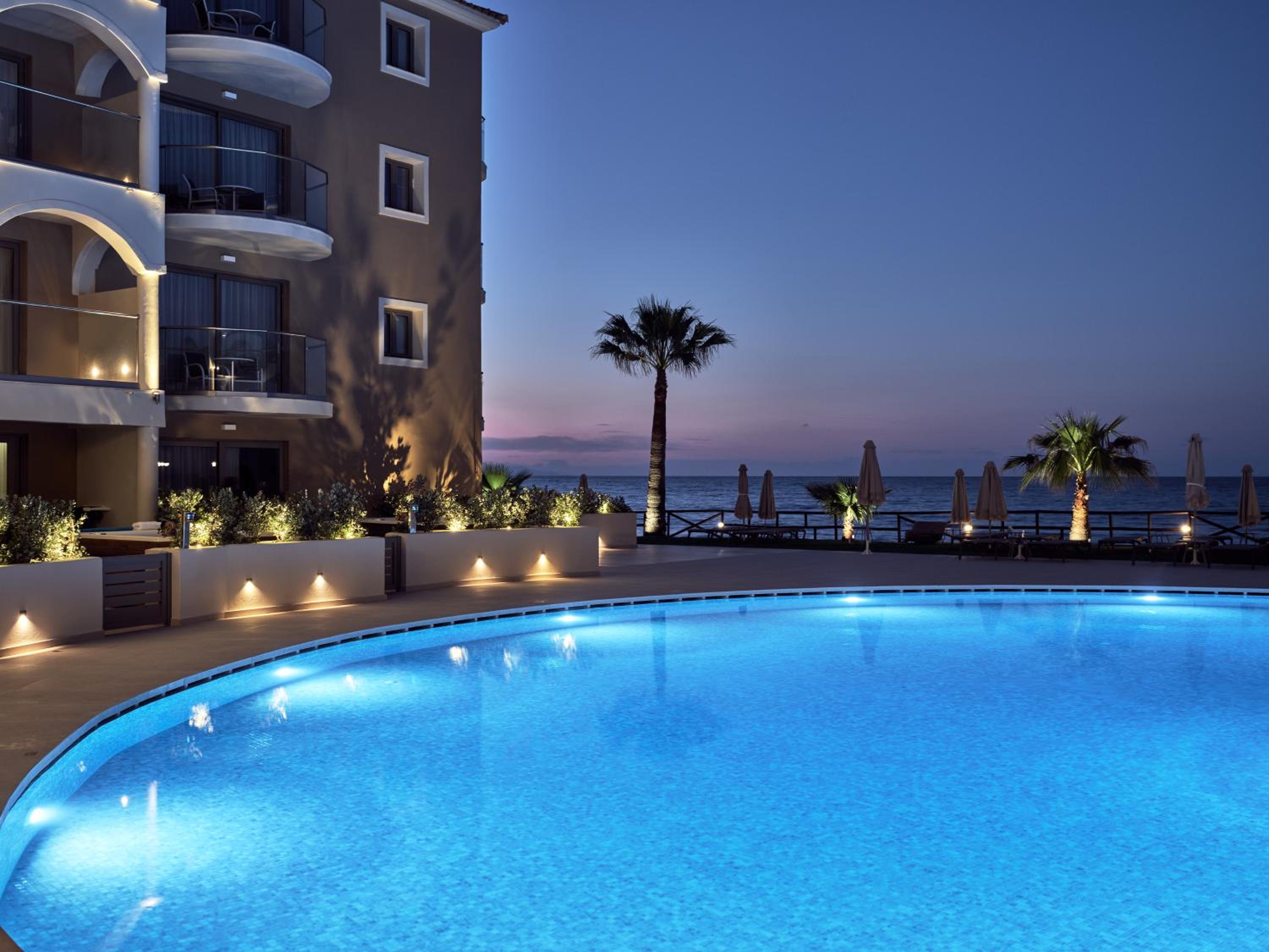 Фото Windmill Bay Aparthotel