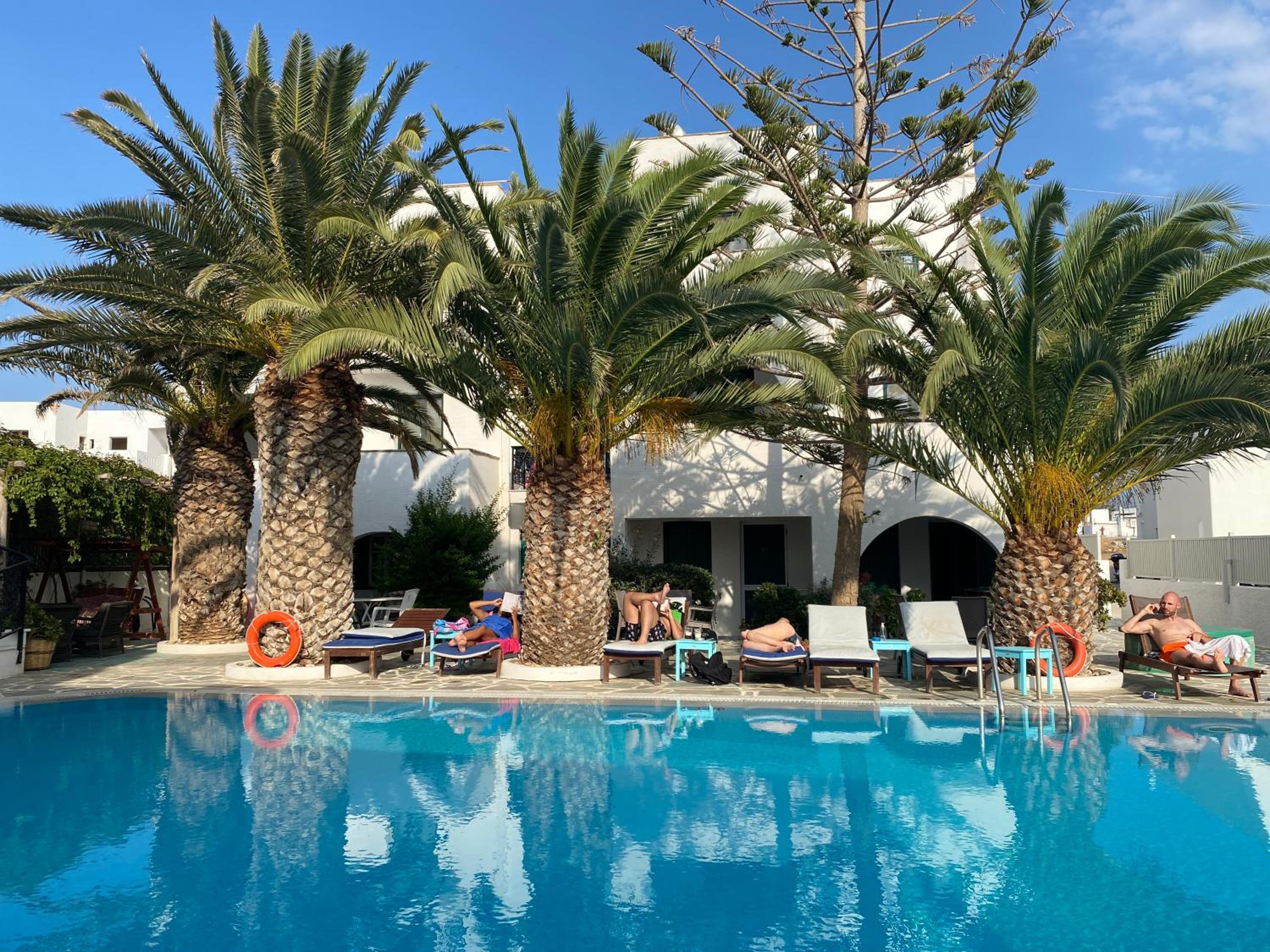 Фото Annita's Village Hotel