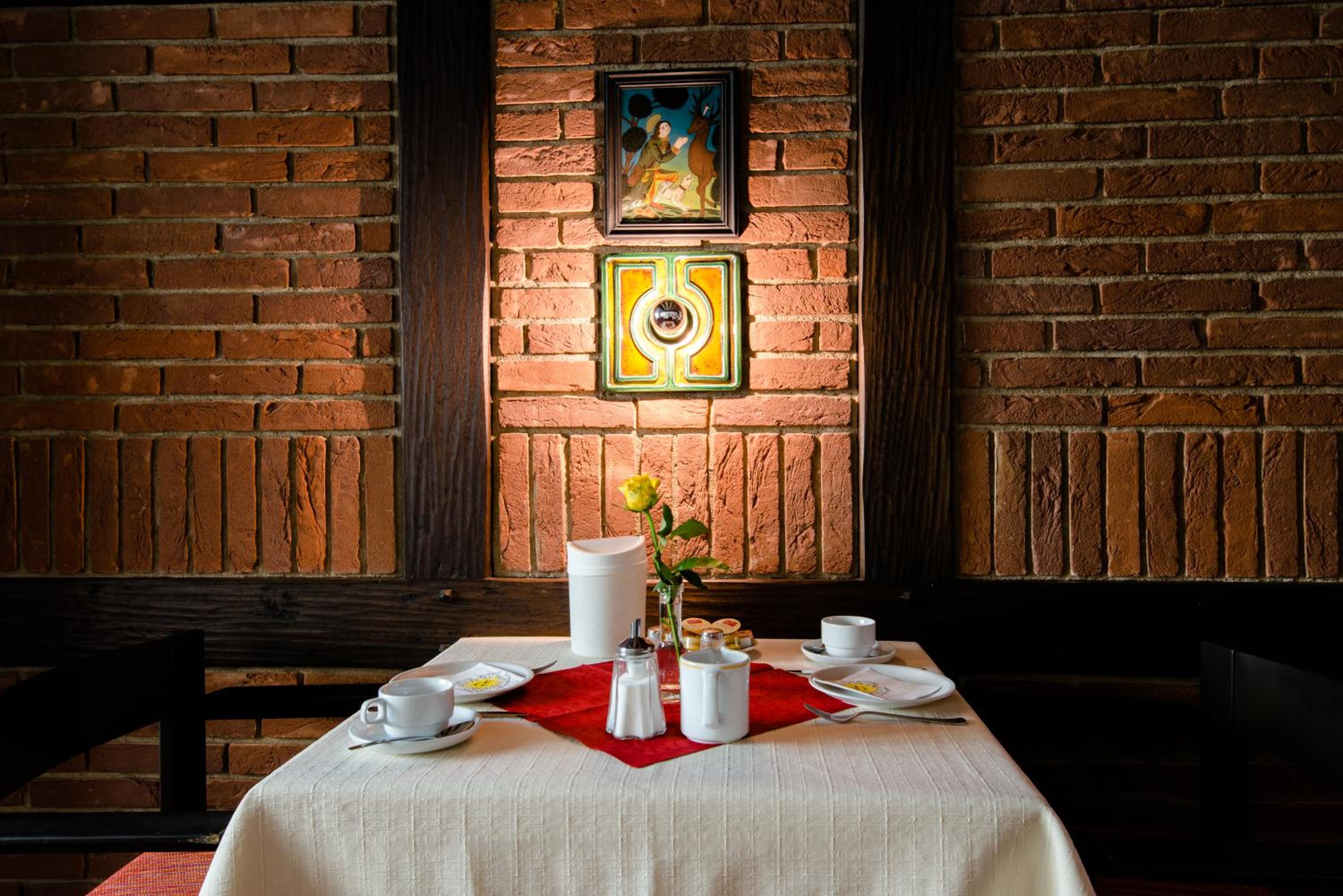 Фото Hotel Goldener Hirsch