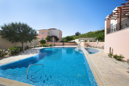 Гостиница Chloraka Terrace Apartments в Районе Пафос