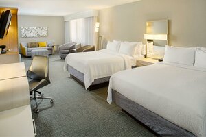 Гостиница Courtyard by Marriott Sacramento Midtown