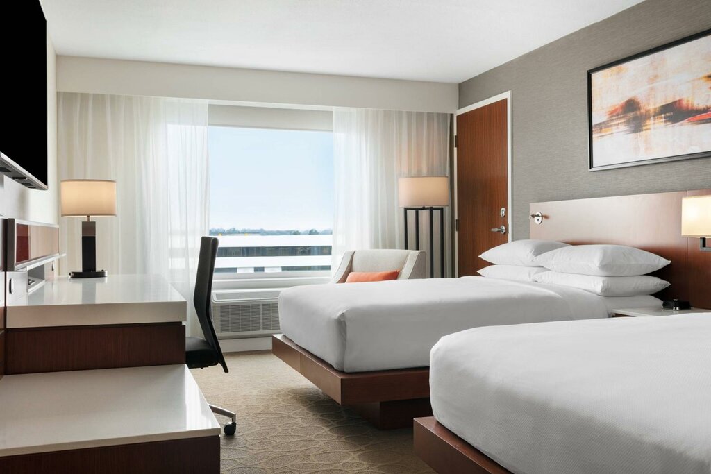 Hotel Delta Hotels by Marriott Indianapolis Airport, State of Indiana, photo