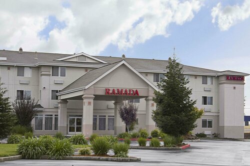 Гостиница Ramada Limited Redding в Реддинге