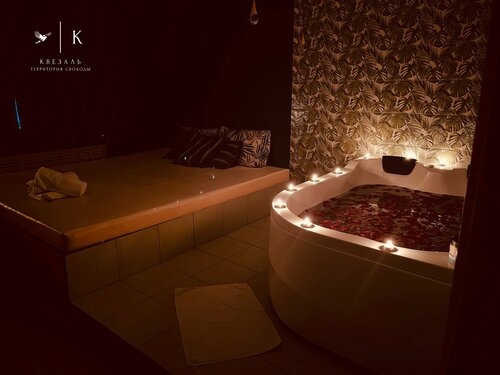 жетілген әйелдер жалаңаш