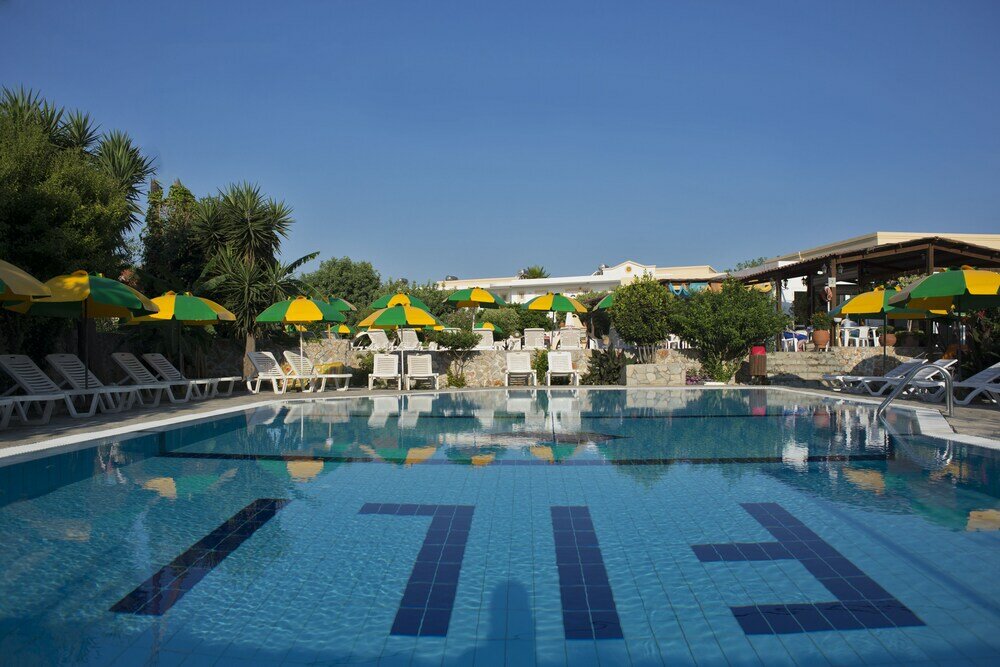 Фото Fili Hotel Apartments