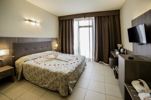 Гостиница Hotel Lovere Resort & SPA