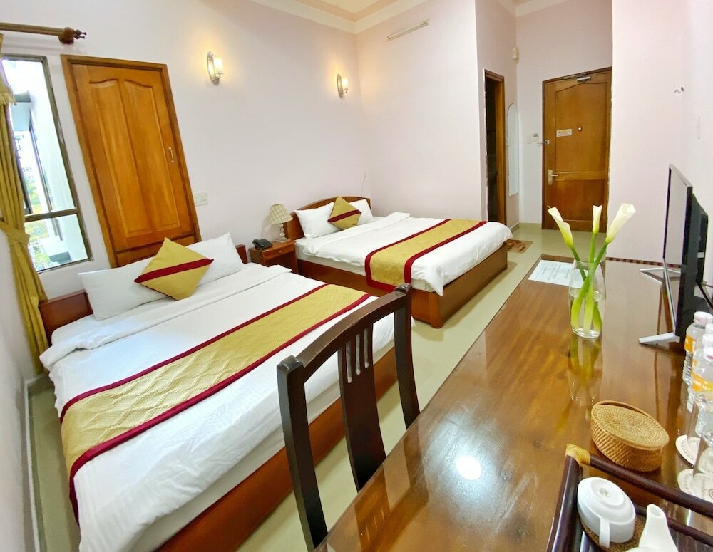 Фото Gold Night Hotel