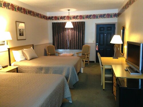 Гостиница Silver Spruce Inn в Гленвуд Спрингс
