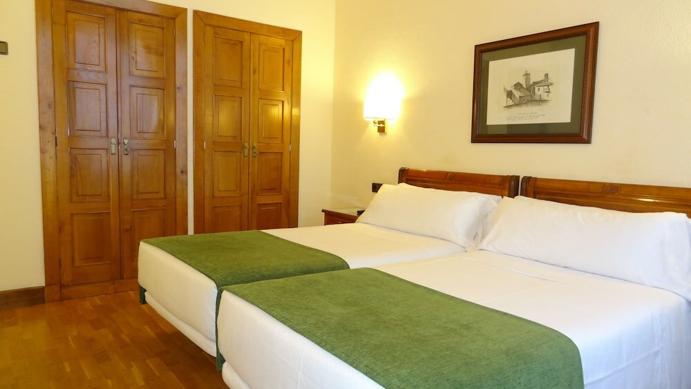 Фото Hotel Hernán Cortés