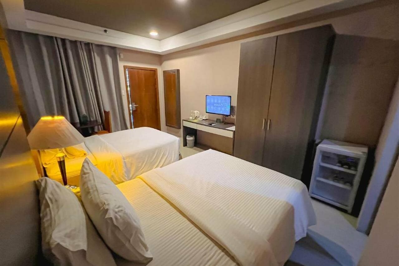 Фото 88 Courtyard Hotel