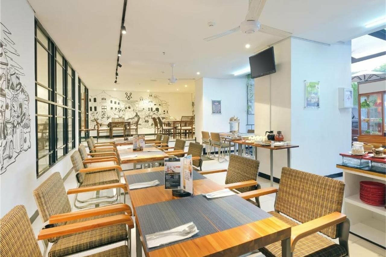 Фото Metro Park View Hotel Kota Lama Semarang