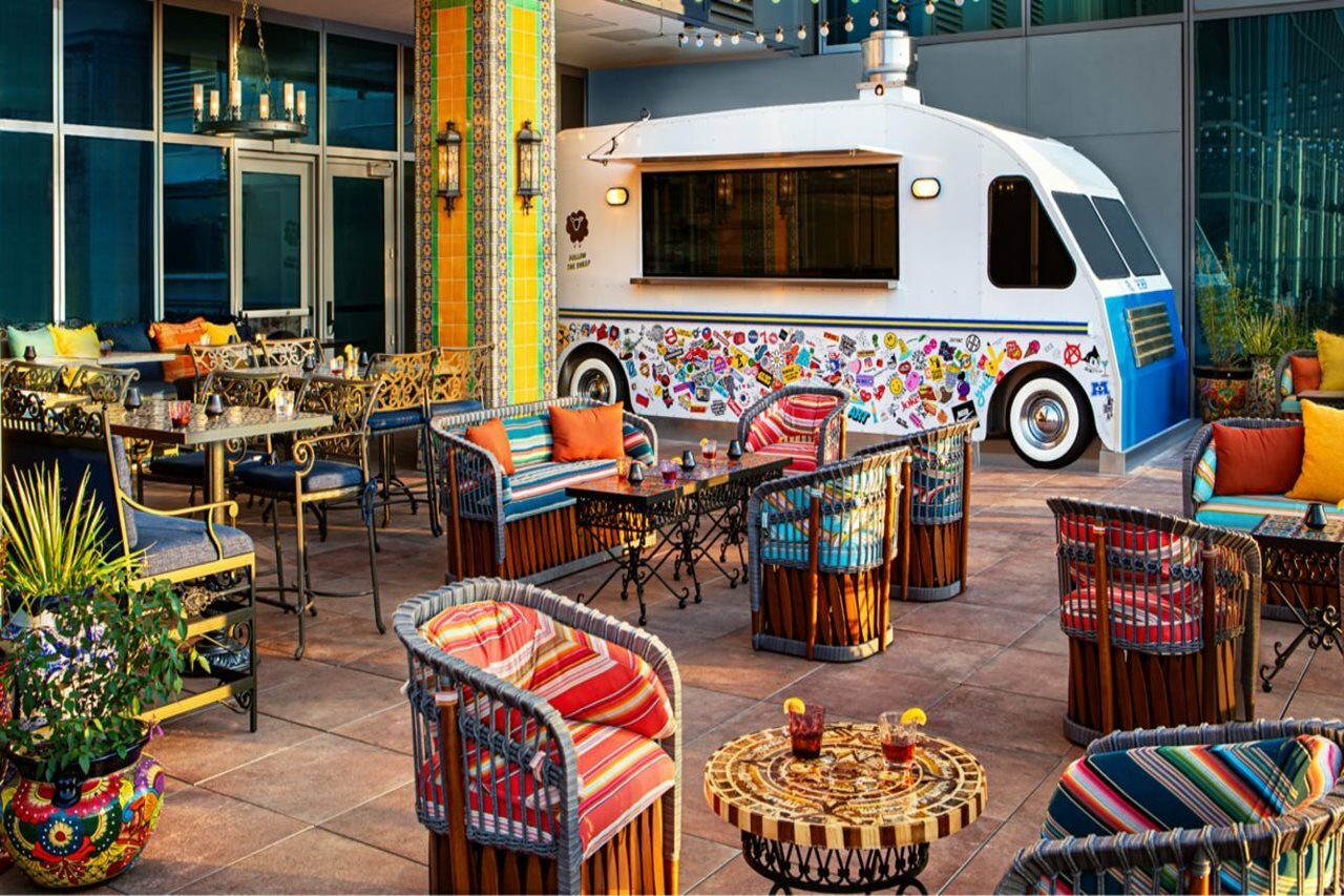 Фото Moxy Downtown Los Angeles