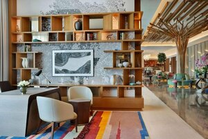 Гостиница DoubleTree by Hilton Sharjah Waterfront Hotel & Residences