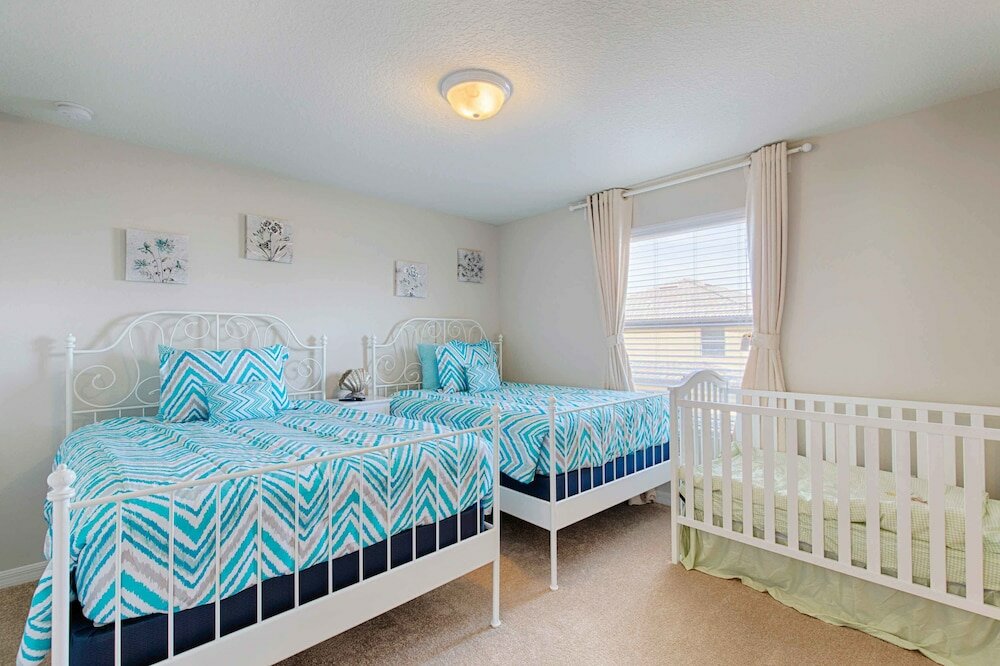 Фото Windsor At Westside № 8 - 8 Bed 6 Baths Villa