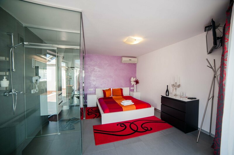 Гостиница La villa hill resort в Клуж-Напоке