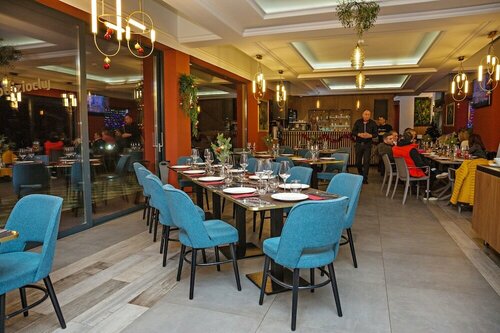 Гостиница La villa hill resort в Клуж-Напоке