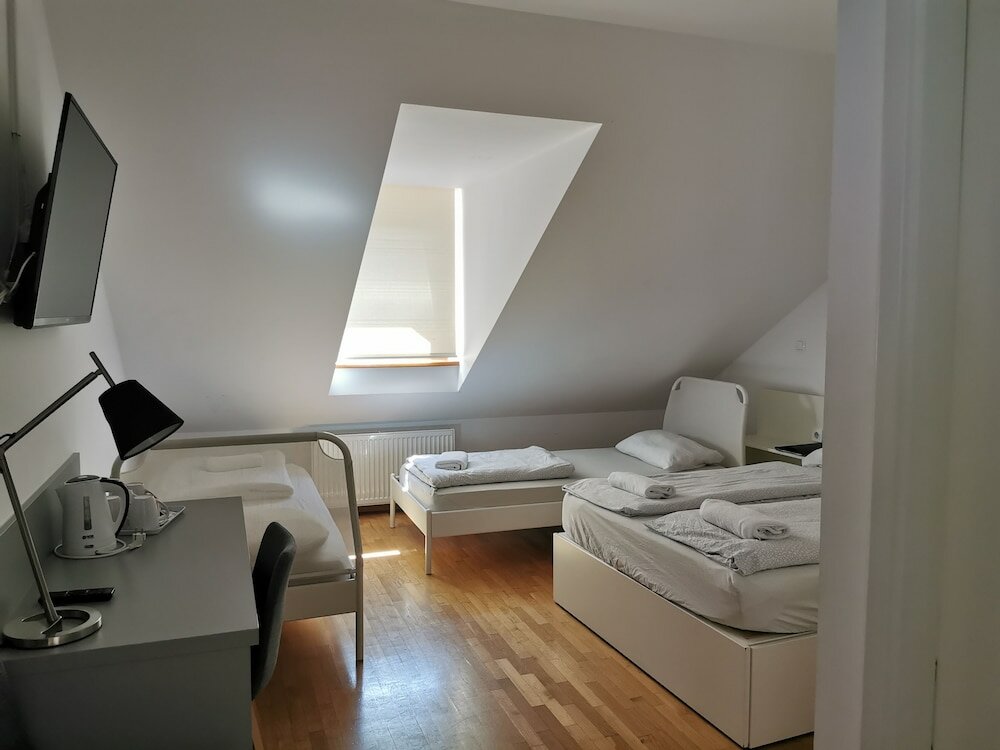 Фото Rooms Sincere 1830