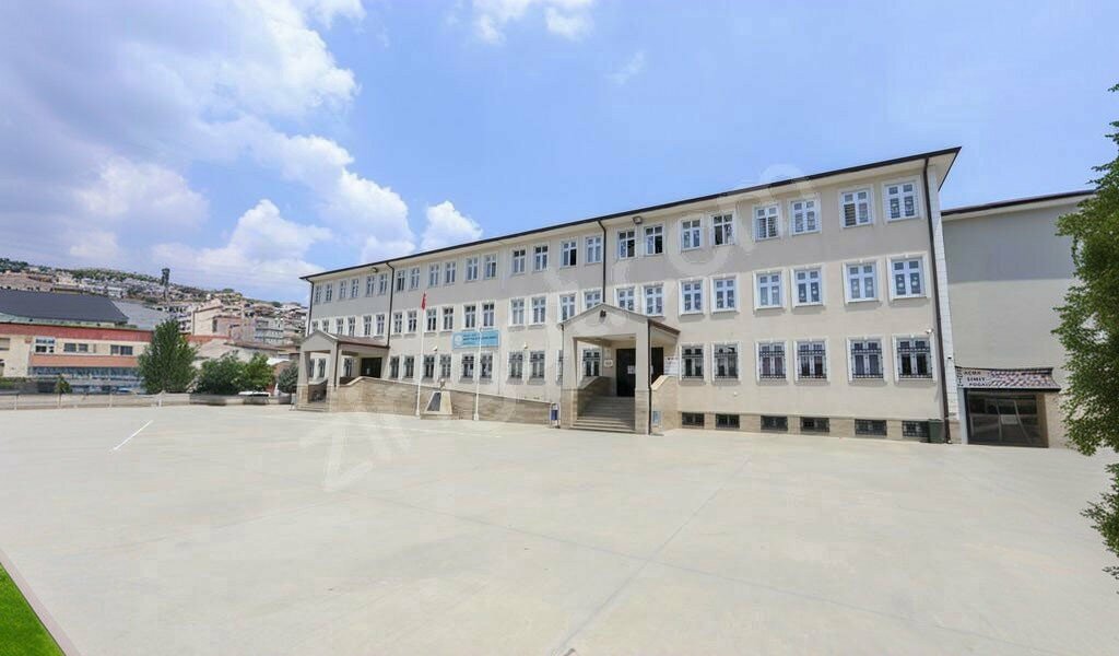 Escuela primaria Martyr Police Volkan Sabaz Primary School, , foto