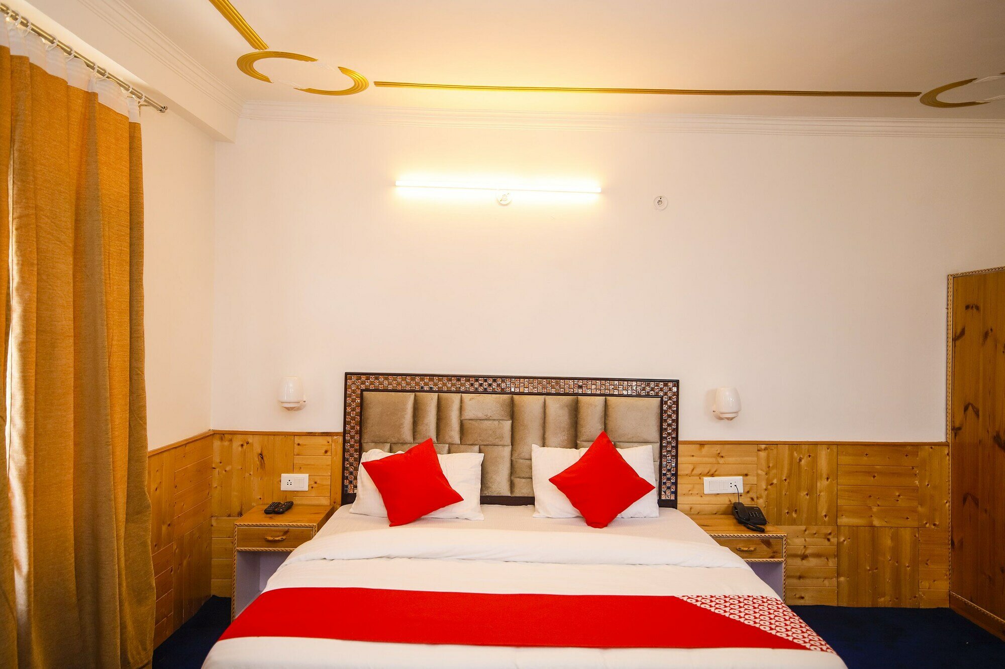 Фото Oyo 24074 Hotel Touchwood Shubh Dev