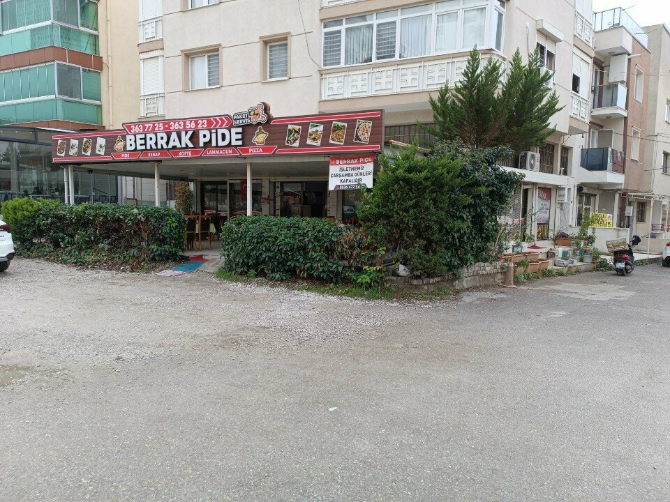 Cafe Berrak Pide, Izmir, photo