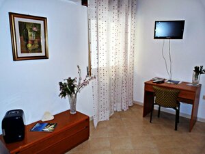 B&b Il Tulipano (Crotone, Via dei Iapigi, 15), hotel