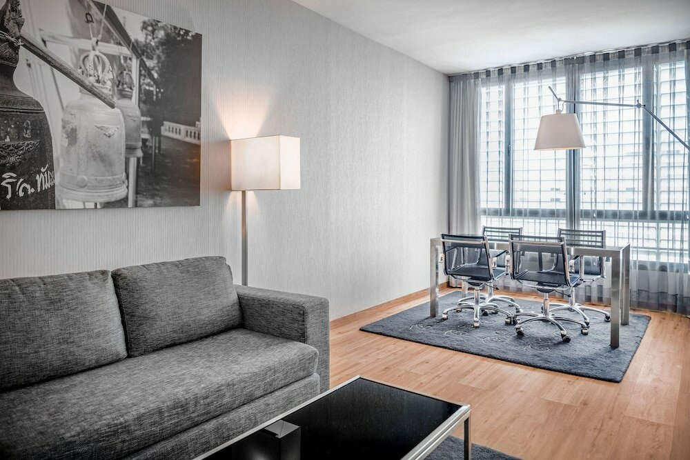 Фото Ac Victoria Suites