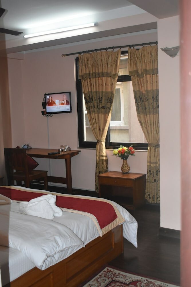 Фото Festoon Hotel