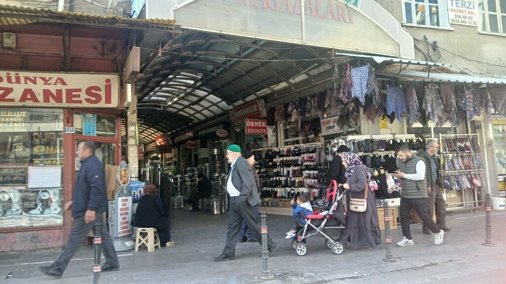 Tableware shop Tellioglu, Konya, photo