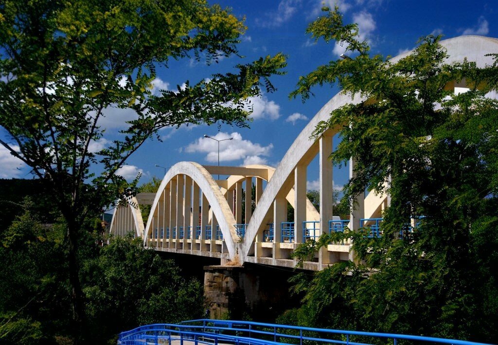 Memorial site, local landmark Historic Sakarya River Bridge, Adapazari, photo