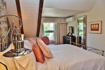 Фото All Suites Whitney Manor