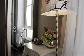 Фото Hotel Paris Saint Honoré