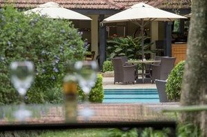 Гостиница Southern Sun Mayfair Nairobi