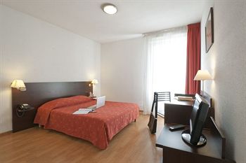 Фото Adagio Access Paris Vanves - Porte de Châtillon