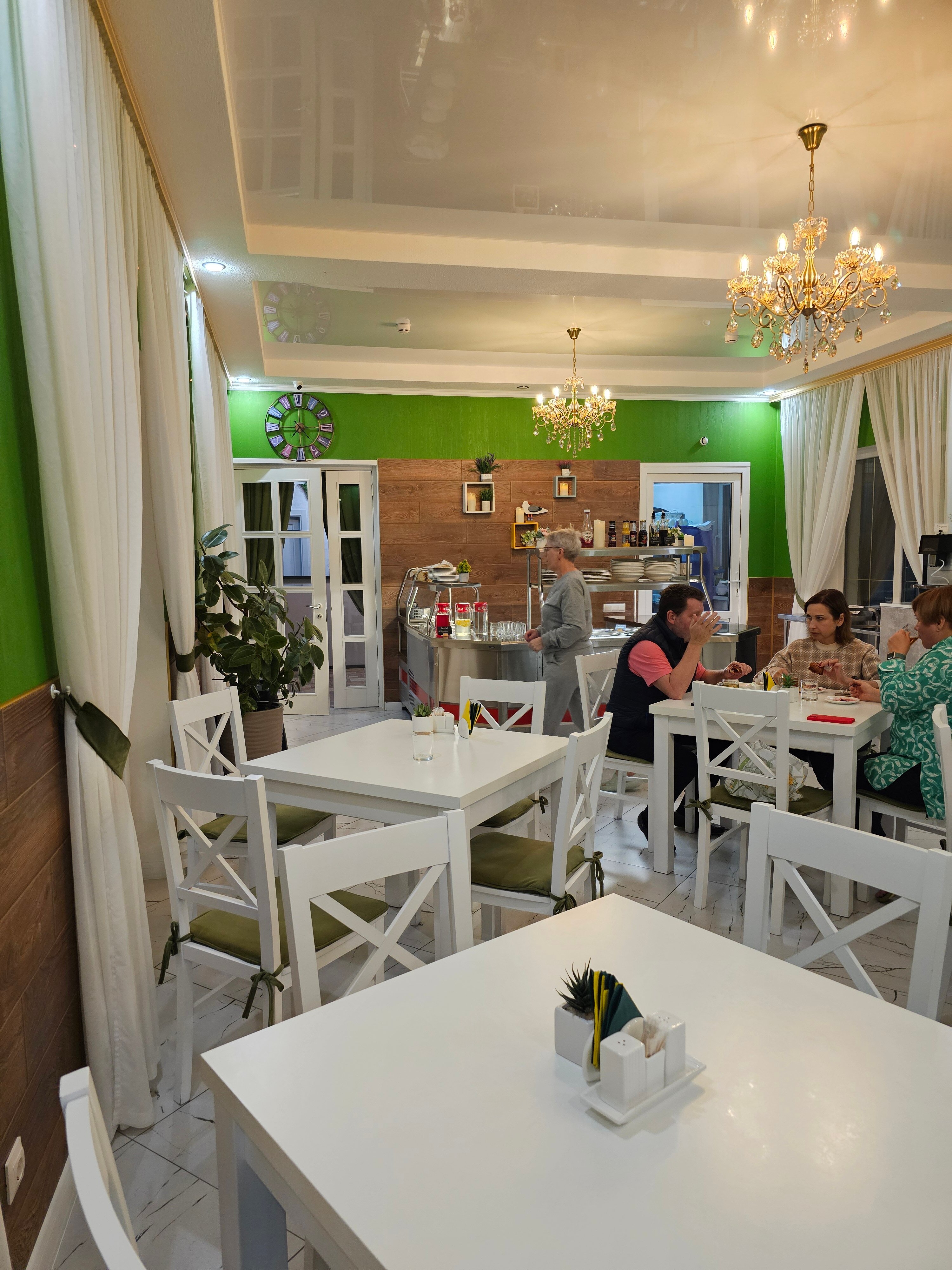 Фото Амбер-Сакрум